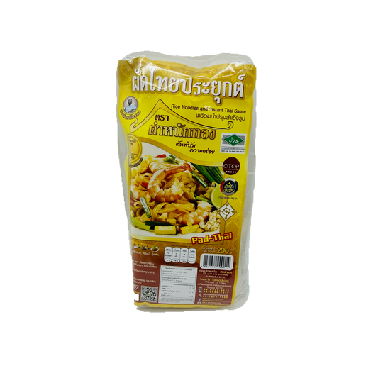 Rice Noodles and Instant Thai Sauce (Pad Thai)
